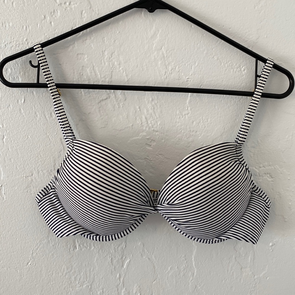 Xhilaration Black and White Stripped Bikini Top size Large